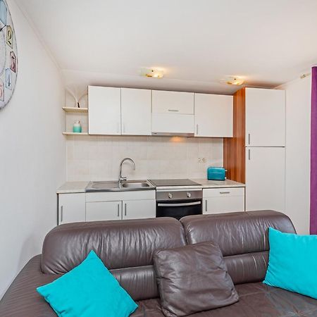 Apartment Ive Mlini Buitenkant foto