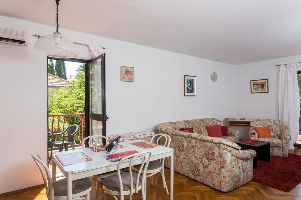 Apartment Ive Mlini Buitenkant foto