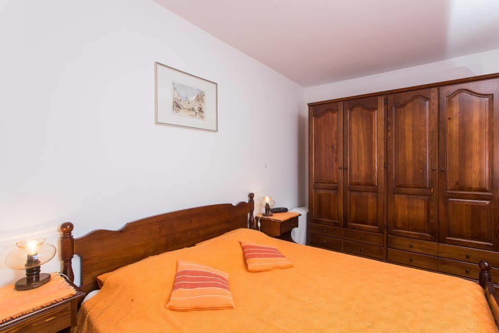 Apartment Ive Mlini Buitenkant foto